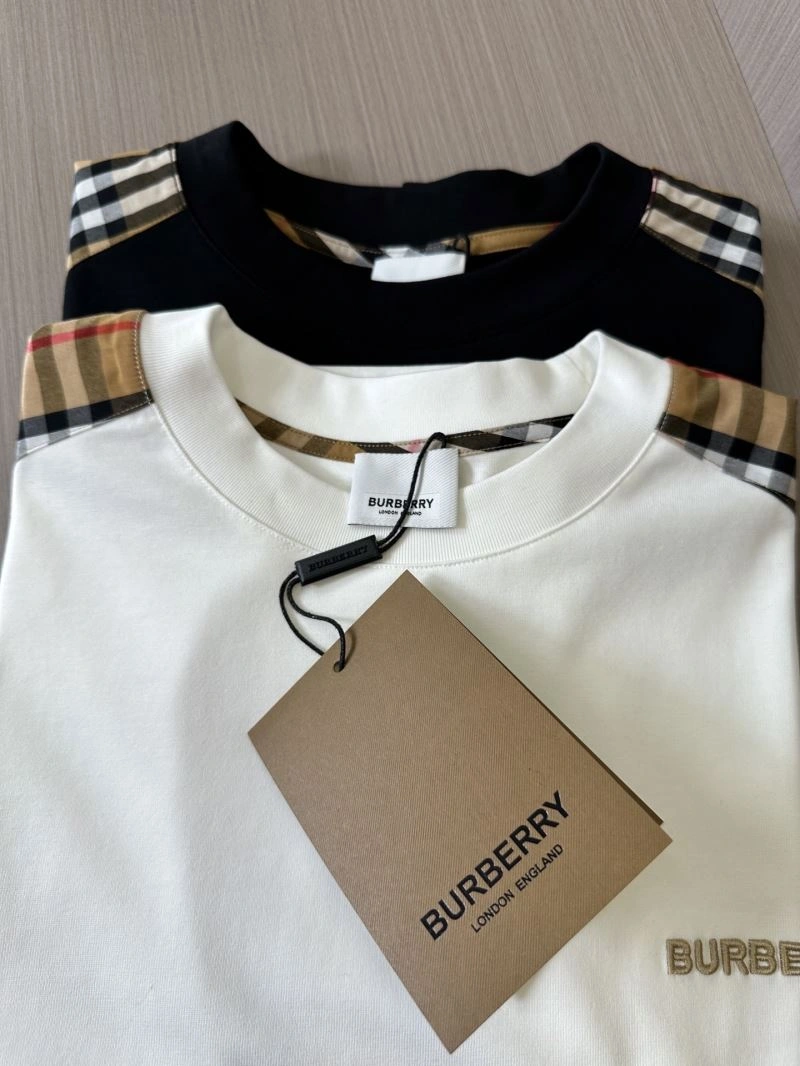 RelaxedFit Burberry T-Shirts 100025