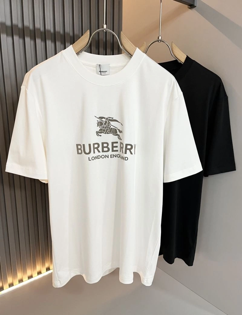 Burberry T-Shirts ComfortFit 100023