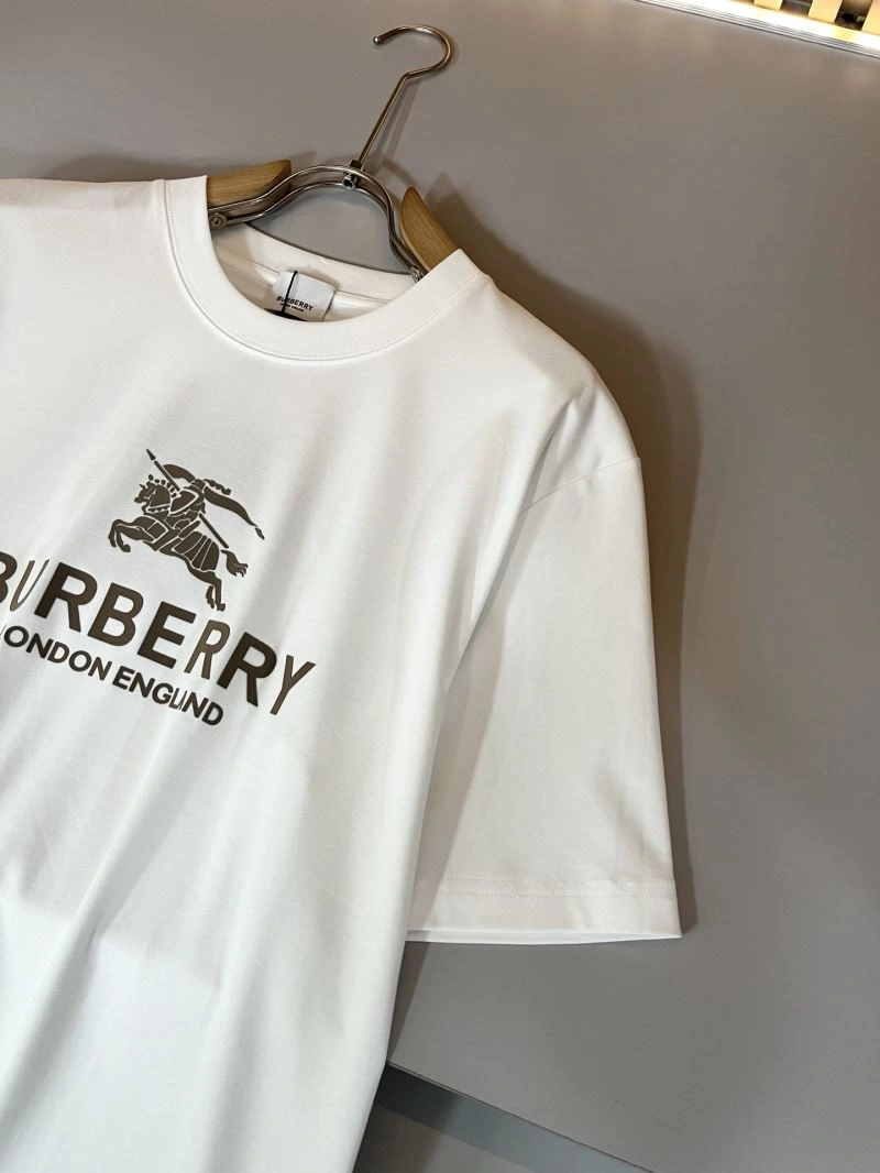 Burberry T-Shirts ComfortFit 100023