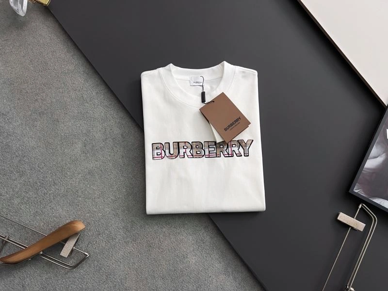 ComfortFit Burberry T-Shirts 100015