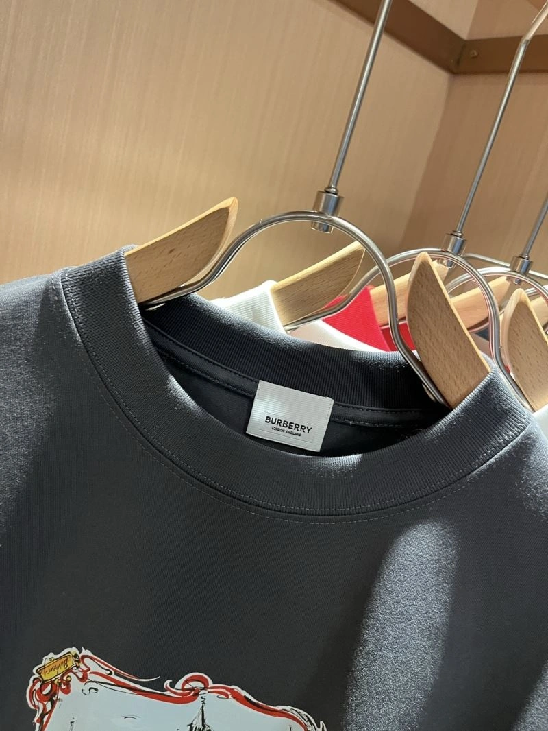 UrbanChic Burberry T-Shirts 100001