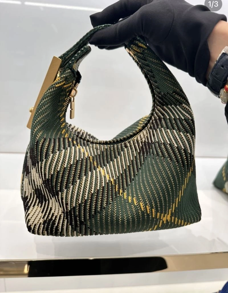 EyeCatching Burberry Top Handle Bags 64525