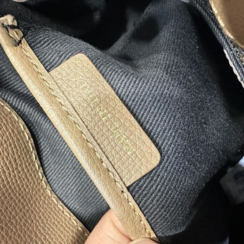 Supportive Burberry Top Handle Bags 64477