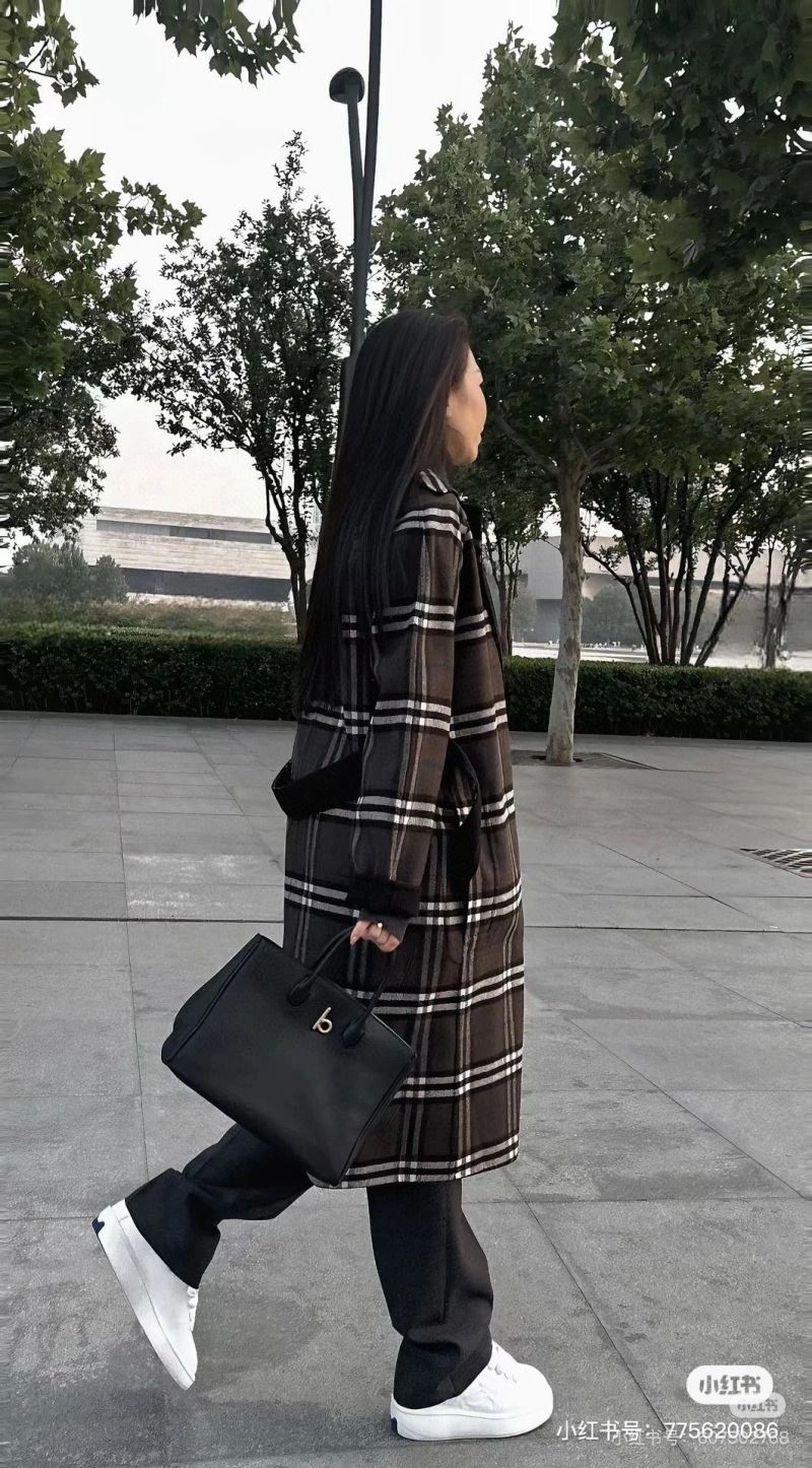 Burberry Top Handle Bags EyeCatching 64483