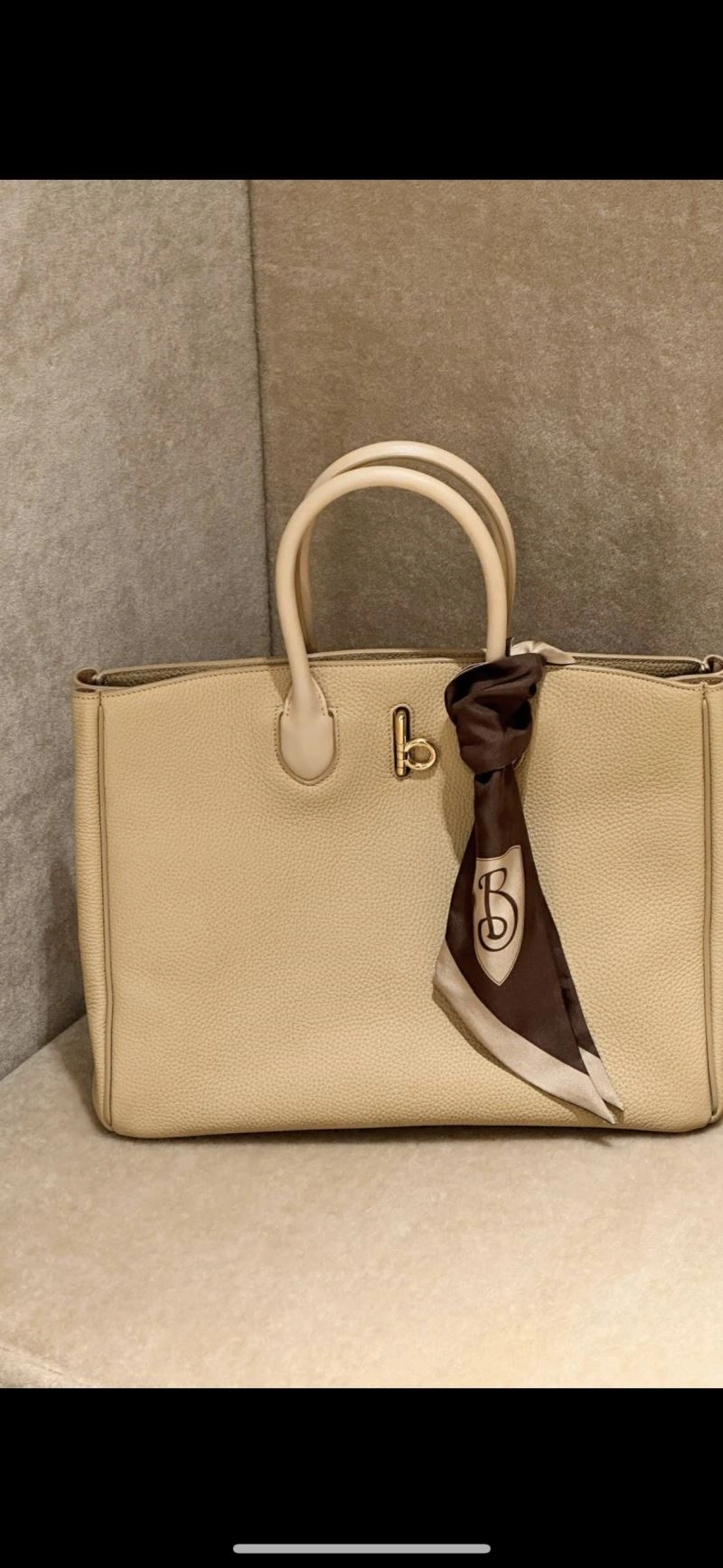 Burberry Top Handle Bags EasyMatch 64480
