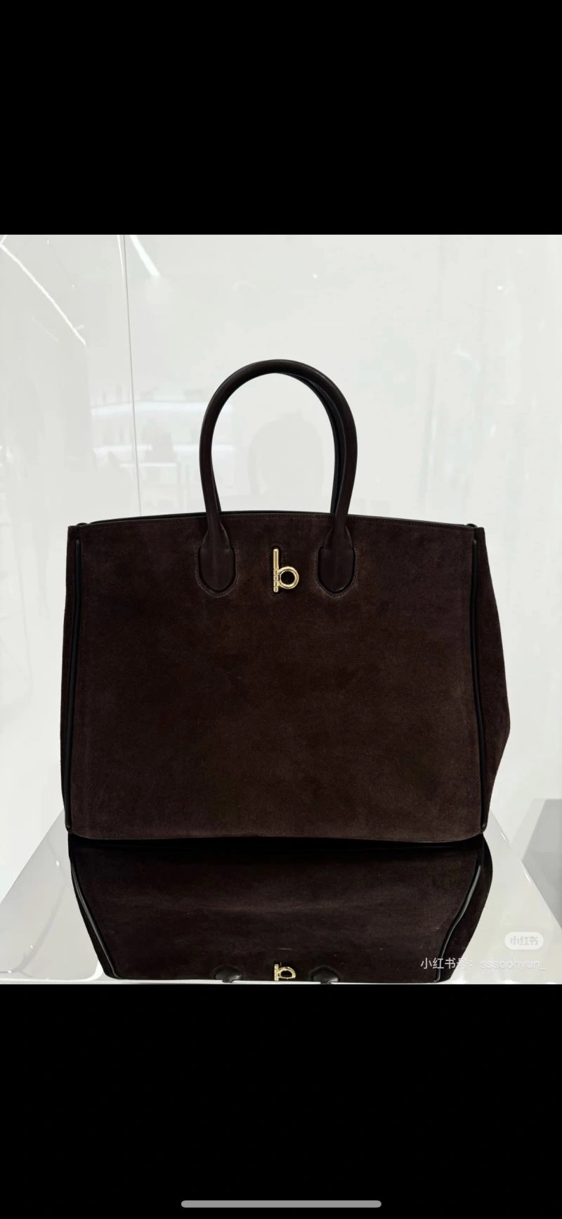 OnTrend Burberry Top Handle Bags 64484