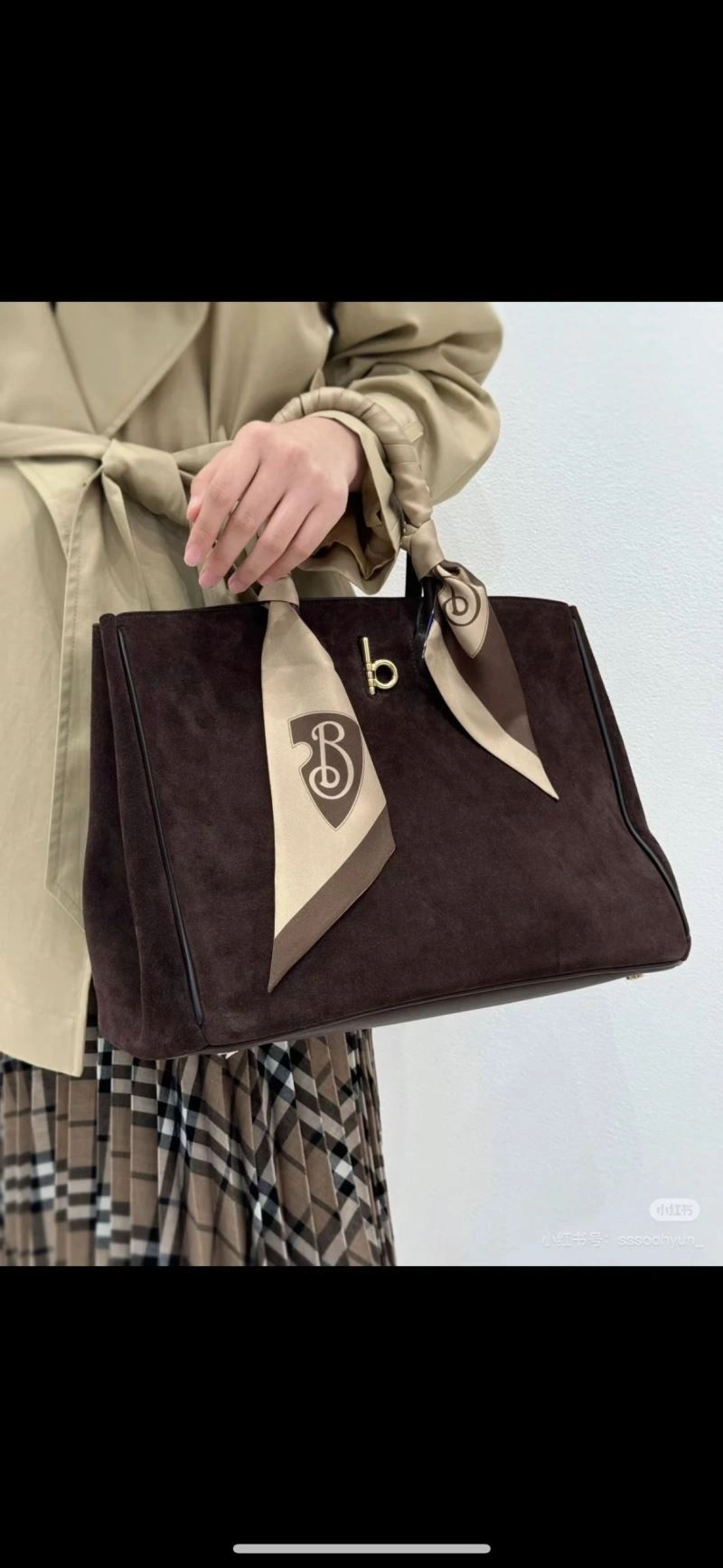 OnTrend Burberry Top Handle Bags 64484