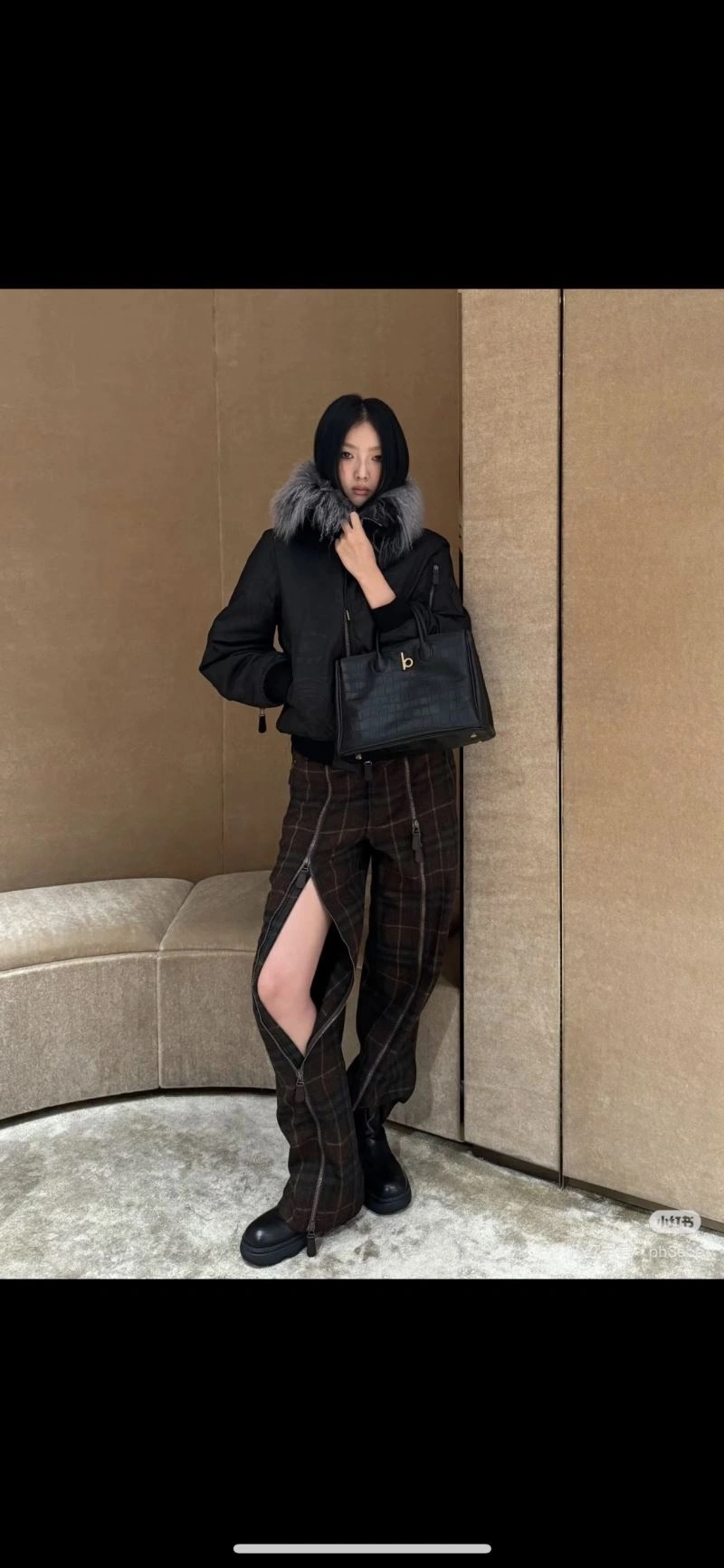 Burberry Top Handle Bags TravelReady 64479