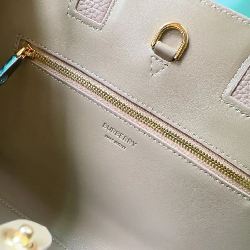 Neat Burberry Top Handle Bags 51651