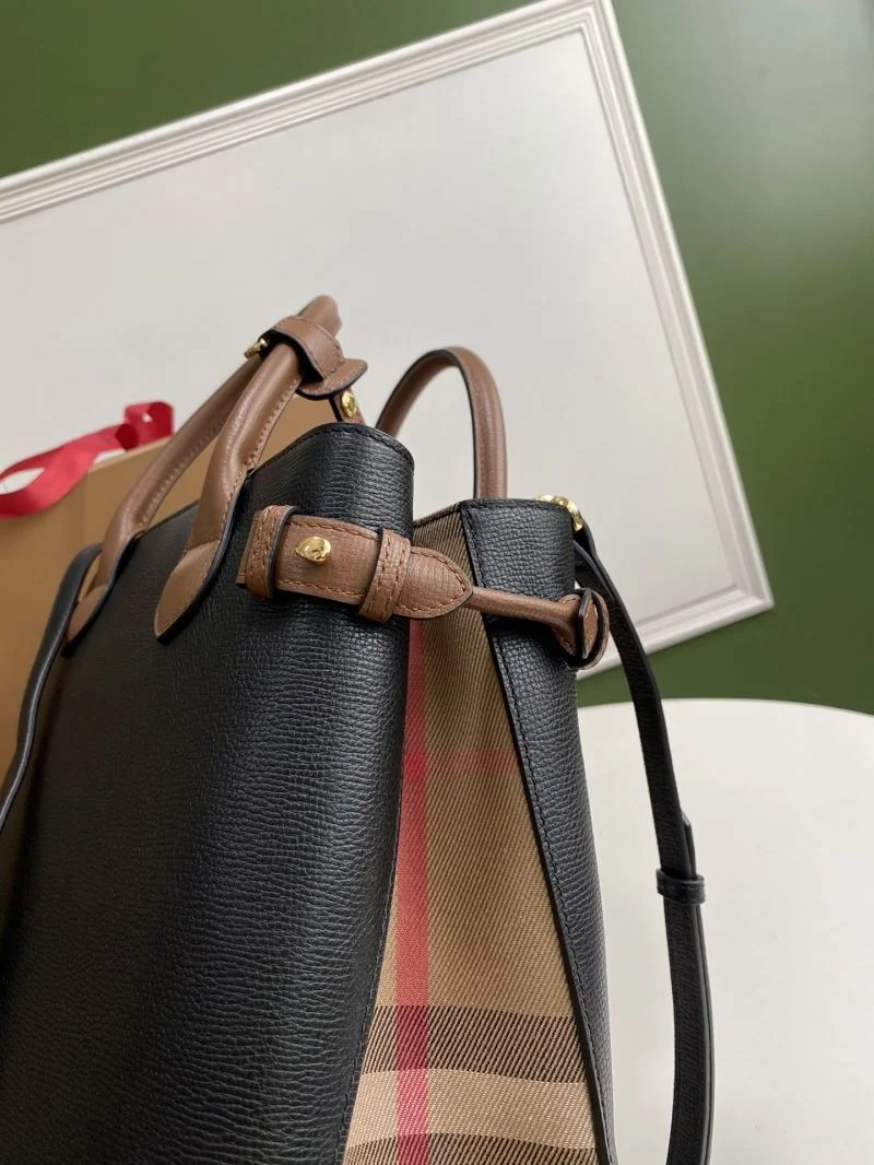 Stylish Burberry Top Handle Bags 37853