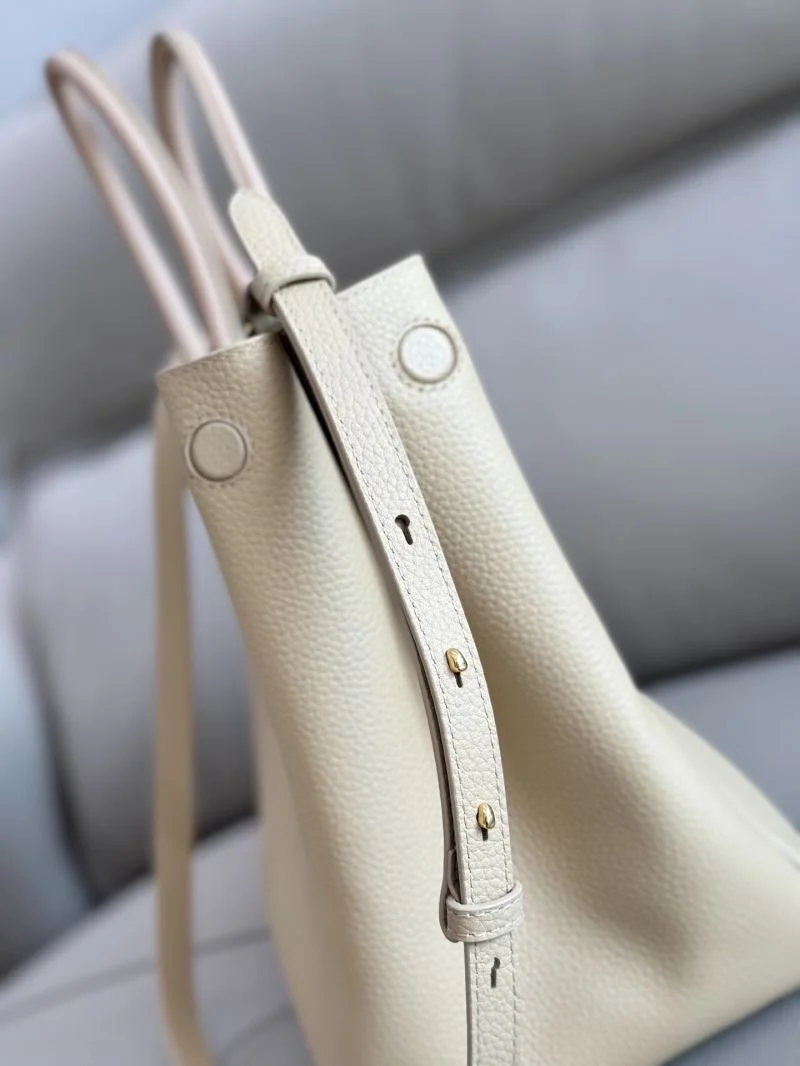 FlexibleFit Burberry Top Handle Bags 37870