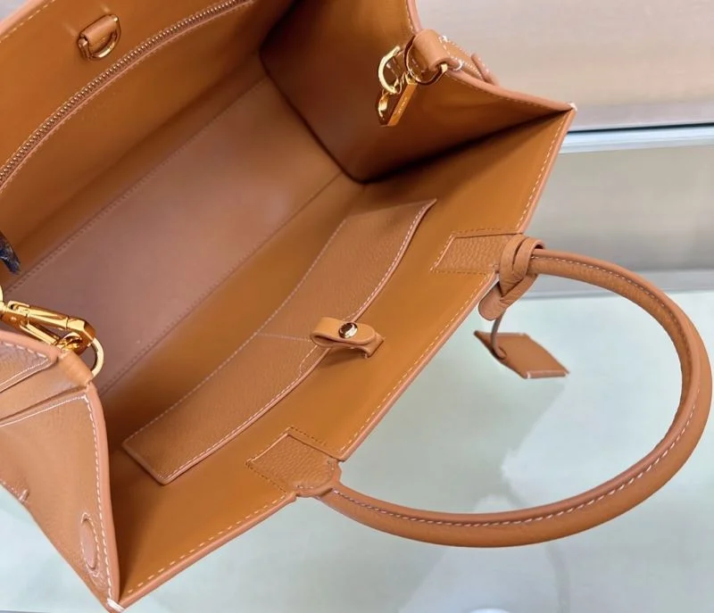 ZeroBulk Burberry Top Handle Bags 37837