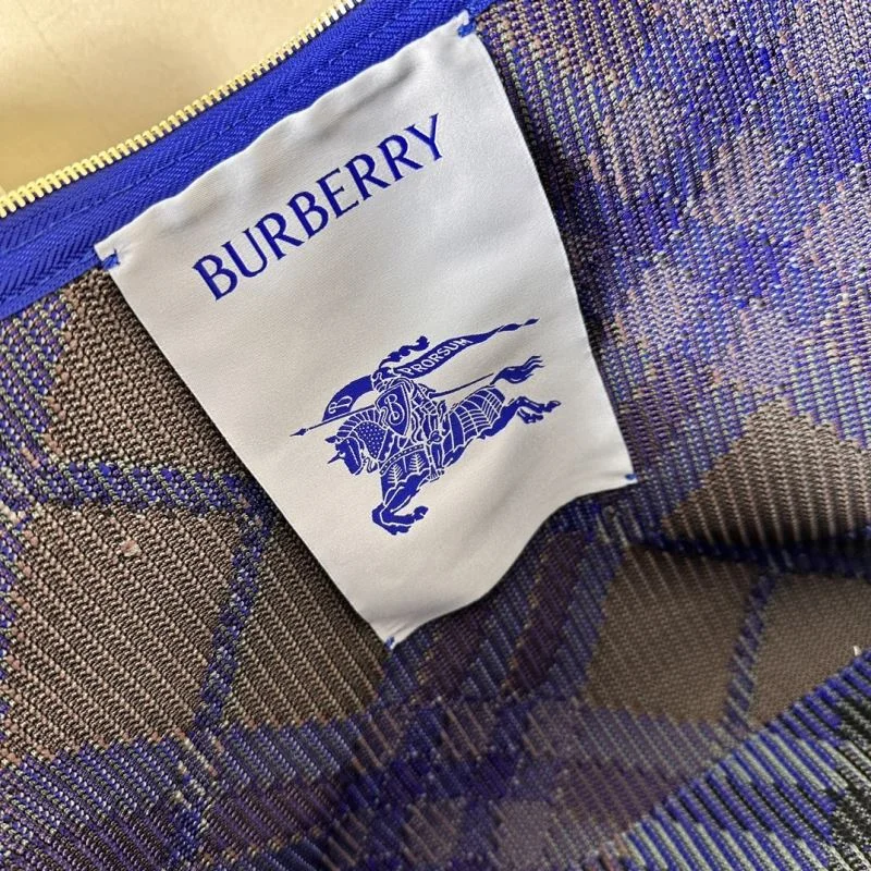 Refined Burberry Top Handle Bags 37838