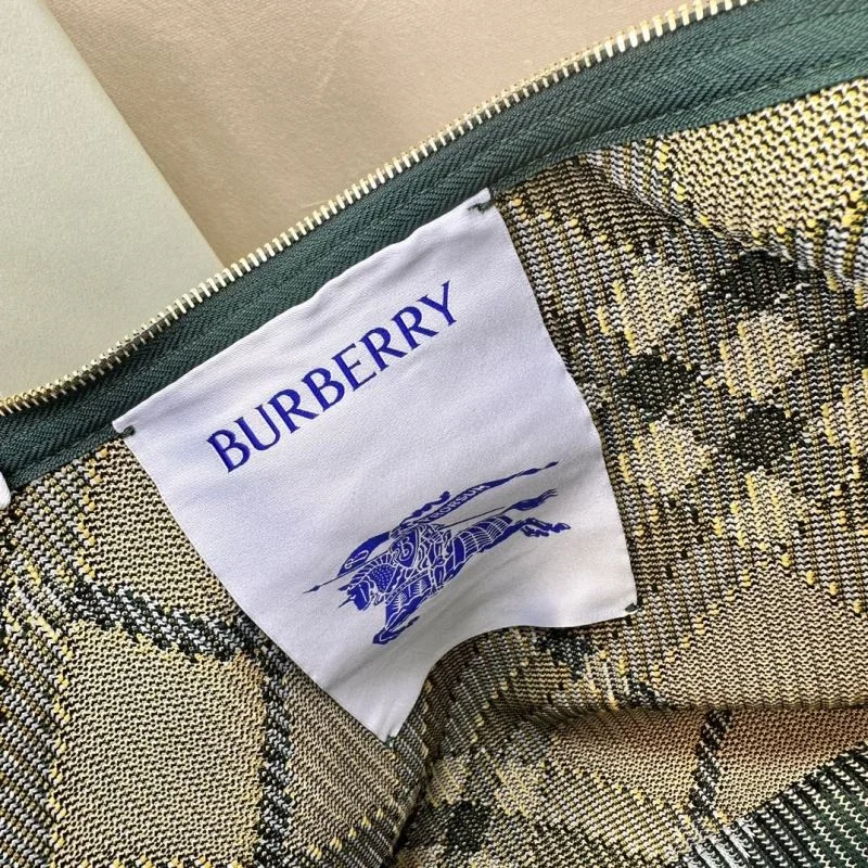 Resilient Burberry Top Handle Bags 37832