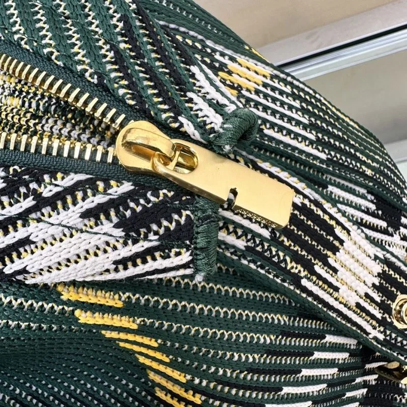Resilient Burberry Top Handle Bags 37832