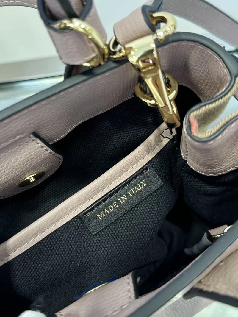 UrbanChic Burberry Top Handle Bags 37813