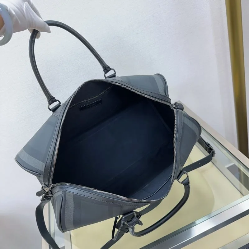 Neat Burberry Travel Bags 37804