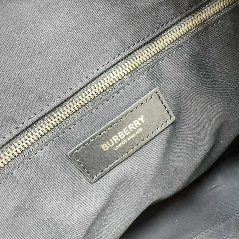 Neat Burberry Travel Bags 37804