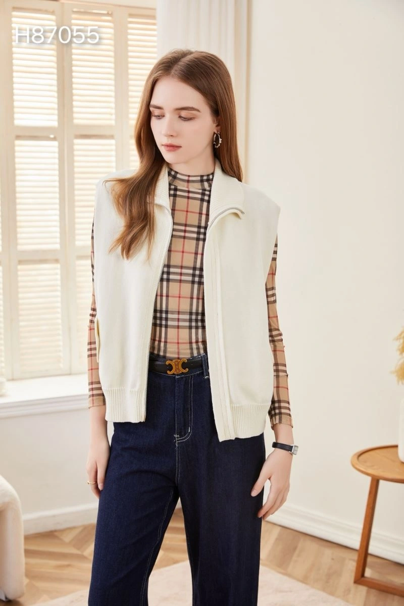 Versatile Burberry Vest 103306