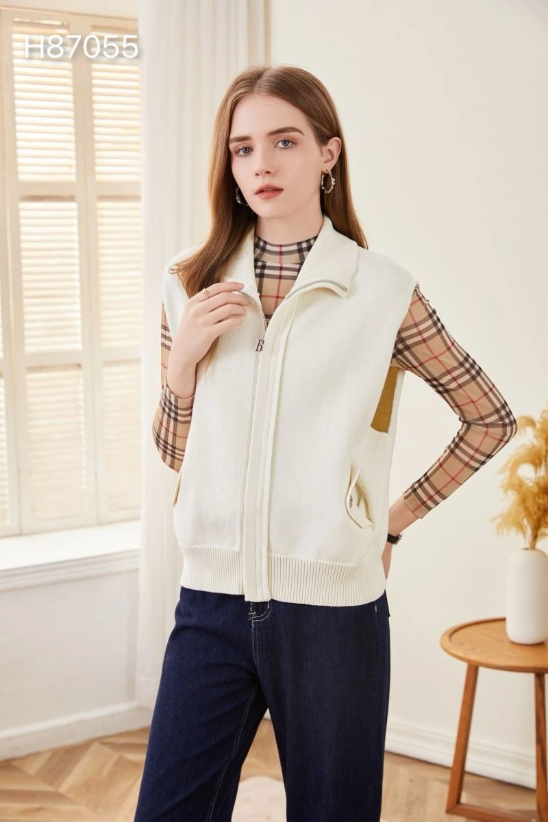 Versatile Burberry Vest 103306