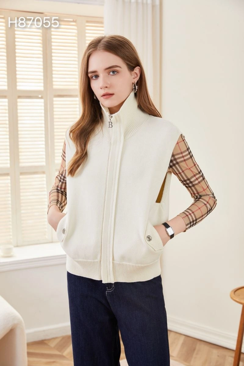 Versatile Burberry Vest 103306
