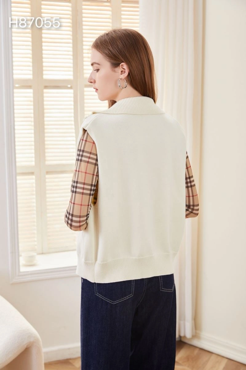 Versatile Burberry Vest 103306