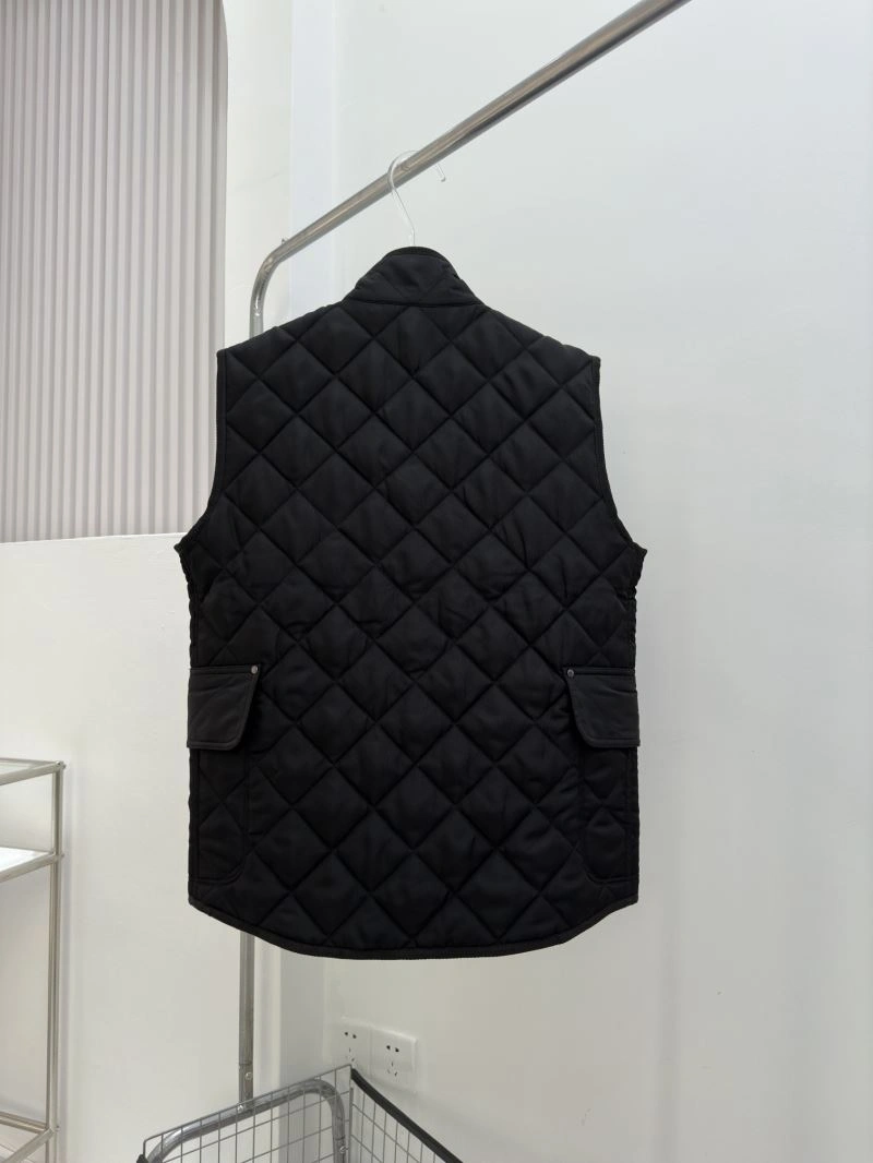 Burberry Vest Functional 105032