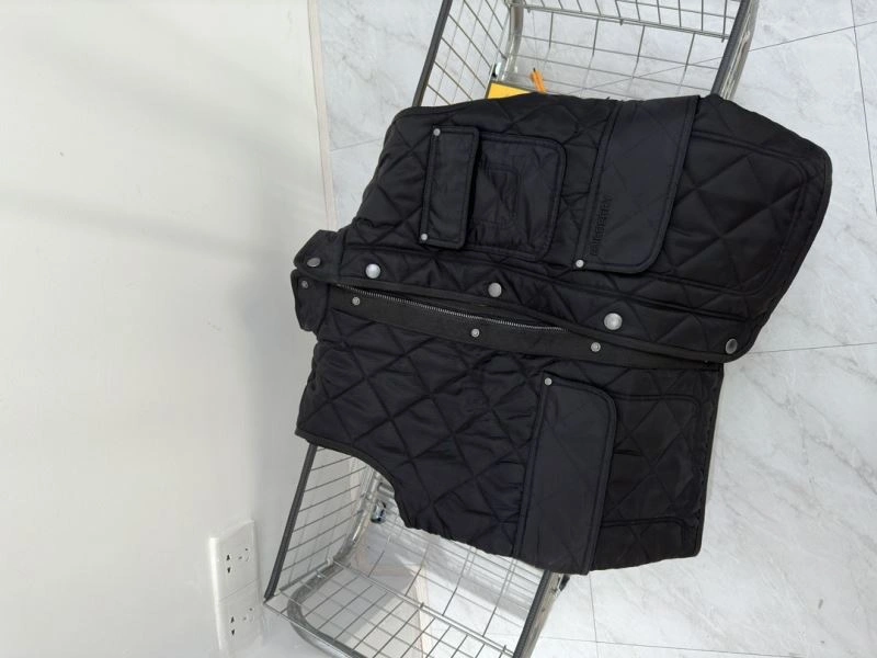 Burberry Vest Functional 105032