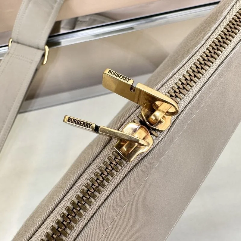 Burberry Waist Chest Packs Timeless 51637