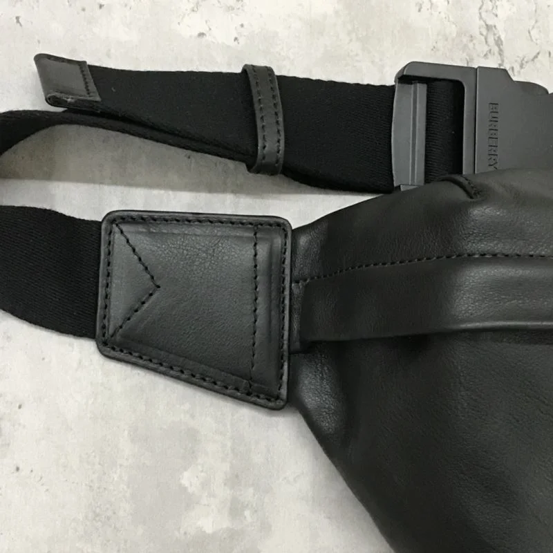 Burberry Waist Chest Packs TimelessDesign 51636
