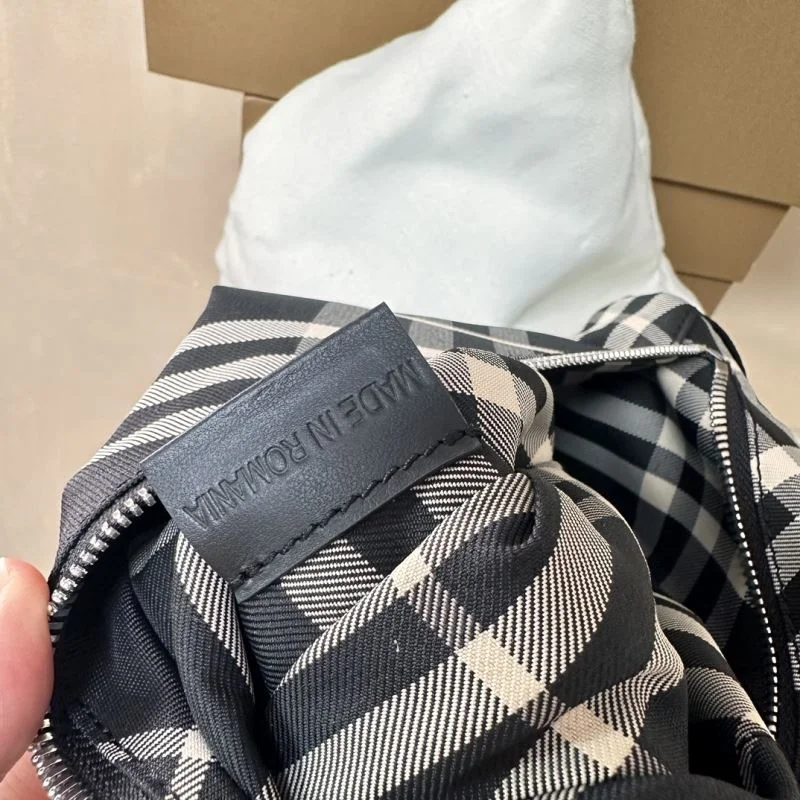 Burberry Waist Chest Packs Breathable 37816