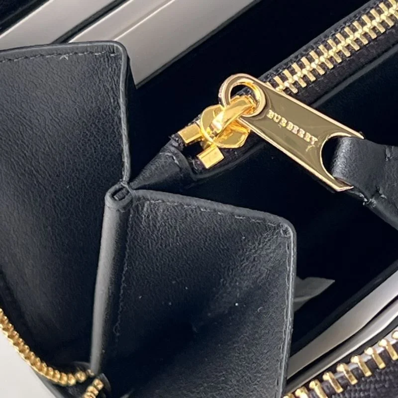 ModernLook Burberry Wallets Purse 51633