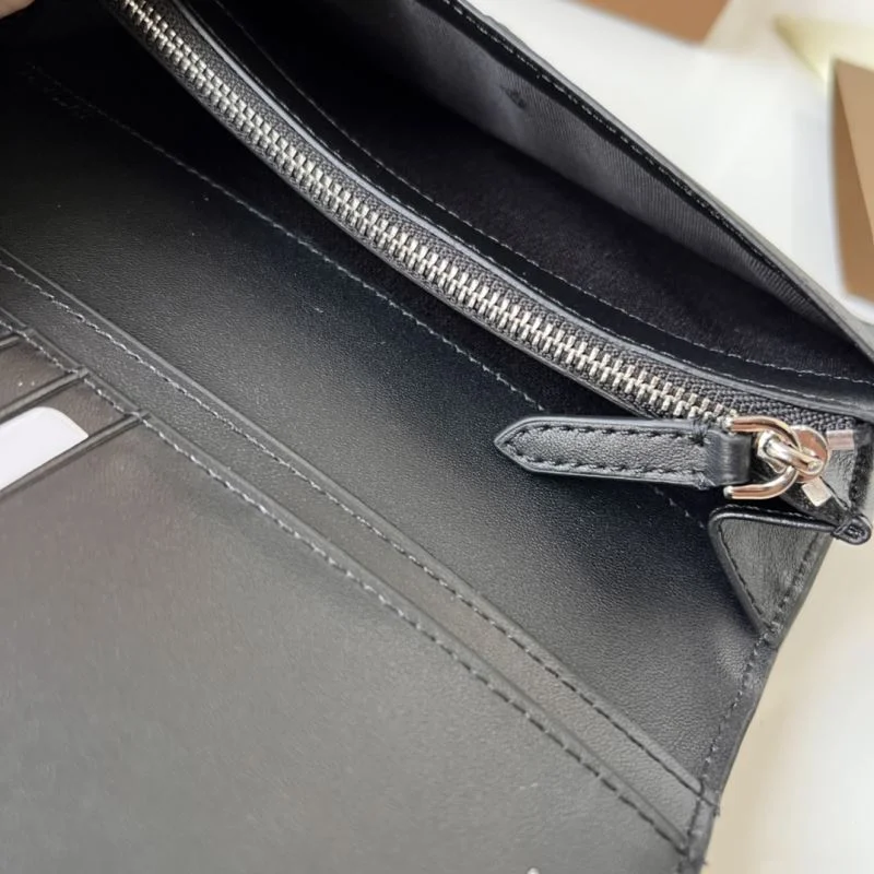 Burberry Wallets Purse Snug 51627