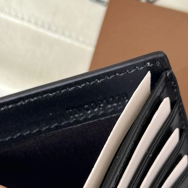 Burberry Wallets Purse Practical 51617