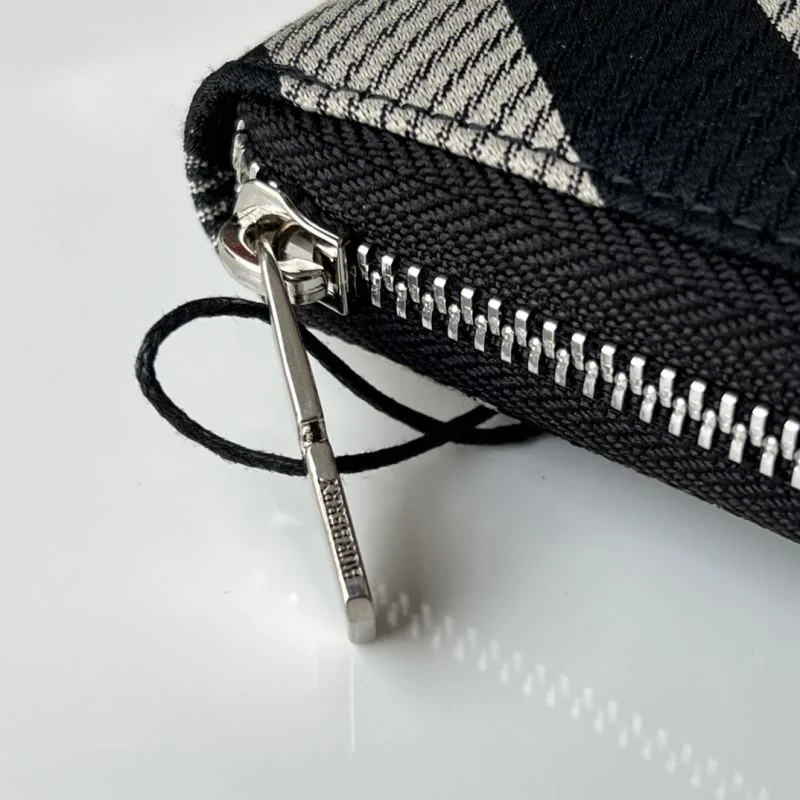 MultiPurpose Burberry Wallets Purse 37820