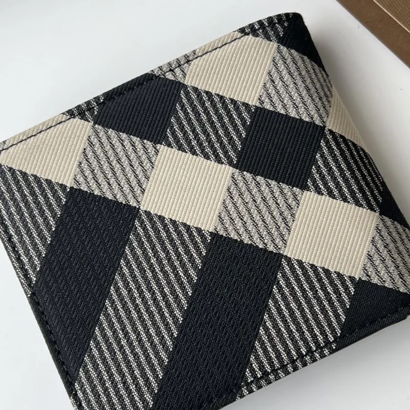 WellDesigned Burberry Wallets Purse 37822