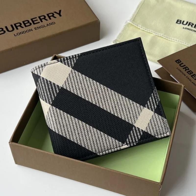 WellDesigned Burberry Wallets Purse 37822