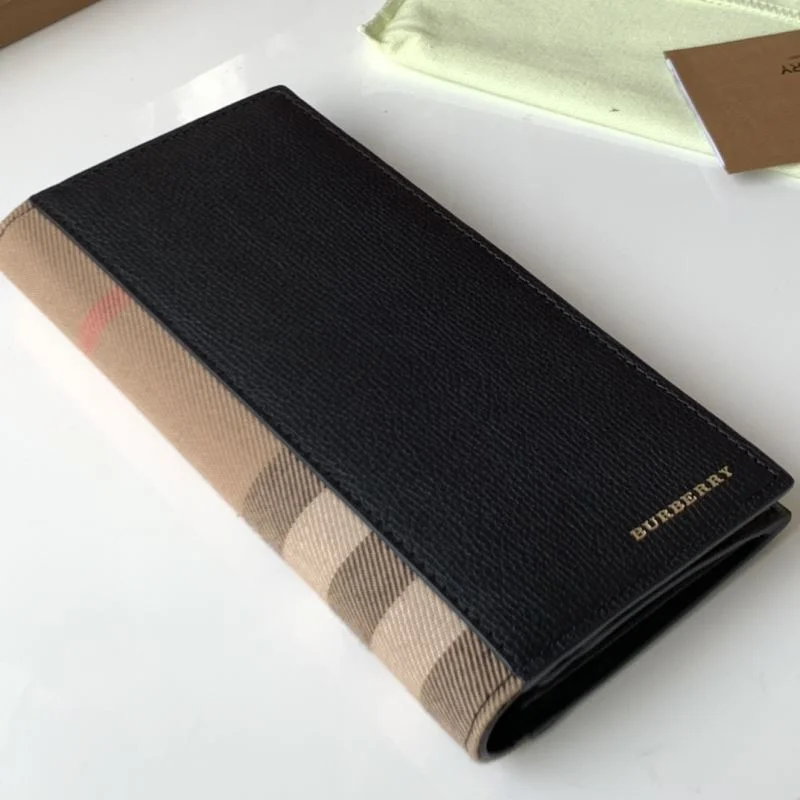 Burberry Wallets Purse Functional 37790