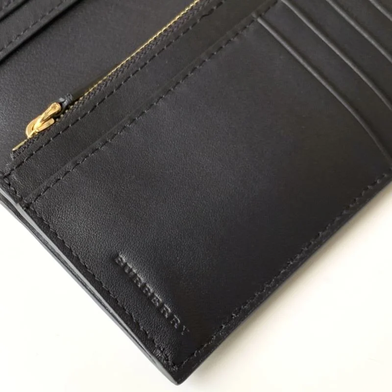 Burberry Wallets Purse Functional 37790