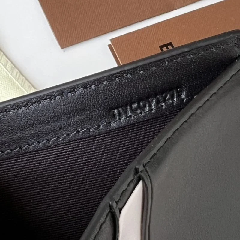 OdorResistant Burberry Wallets Purse 37768