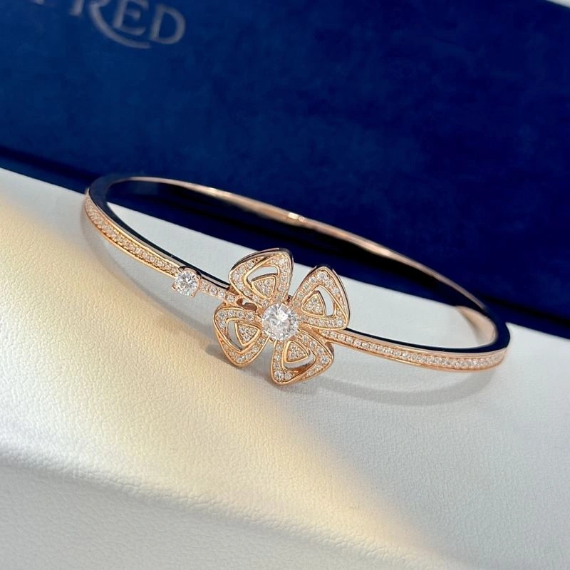 EyeCatching Bvlgari Bracelets 216841