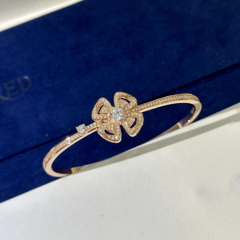 EyeCatching Bvlgari Bracelets 216841