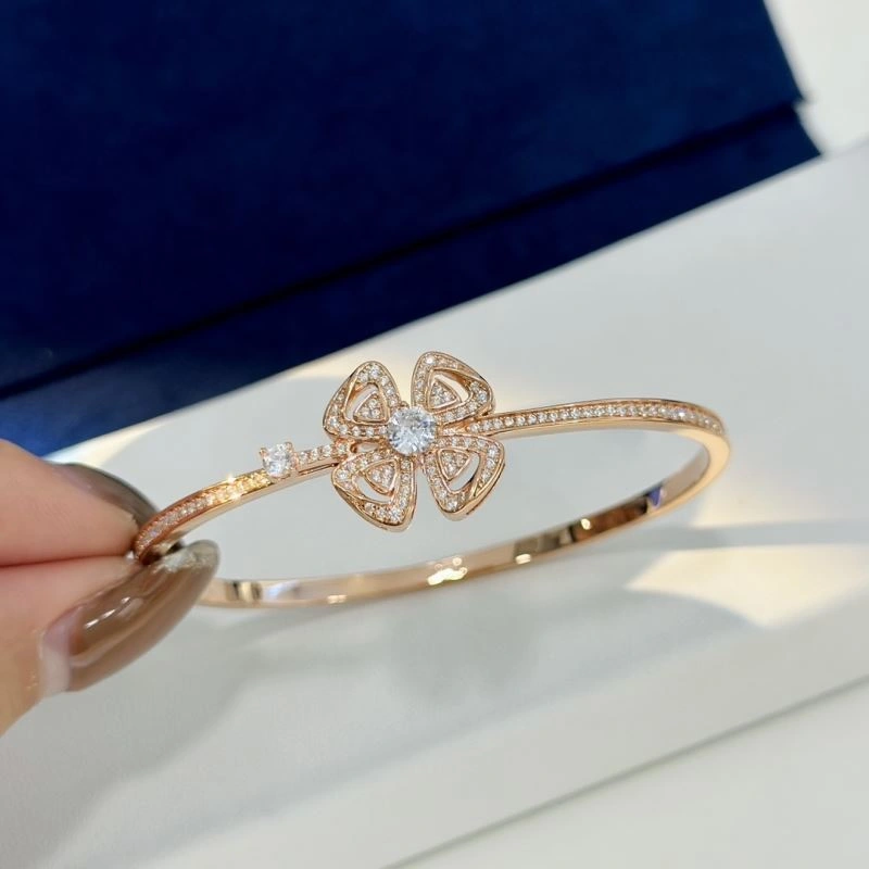 EyeCatching Bvlgari Bracelets 216841
