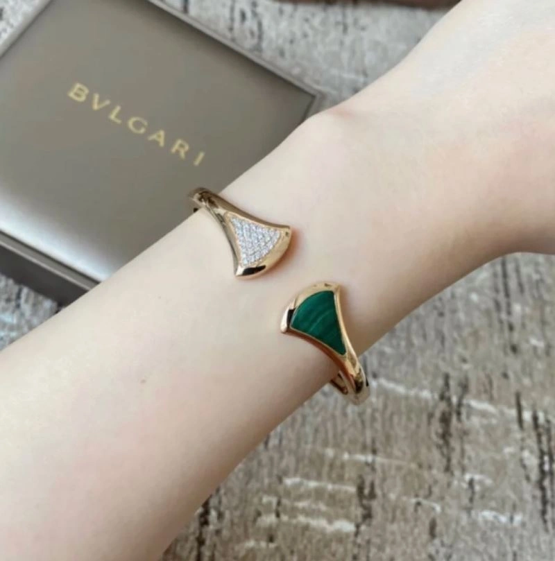 MoistureWicking Bvlgari Bracelets 216770