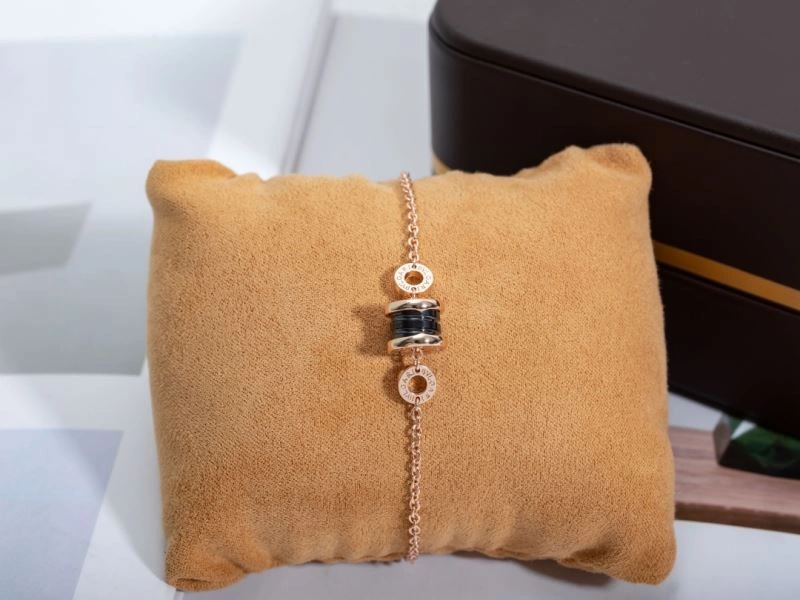 EyeCatching Bvlgari Bracelets 216769