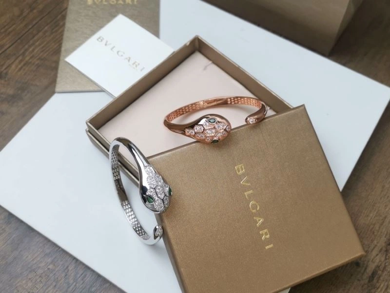 Comfortable Bvlgari Bracelets 216511