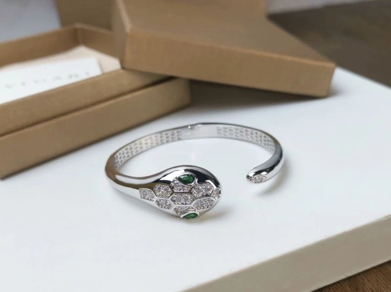 Comfortable Bvlgari Bracelets 216511