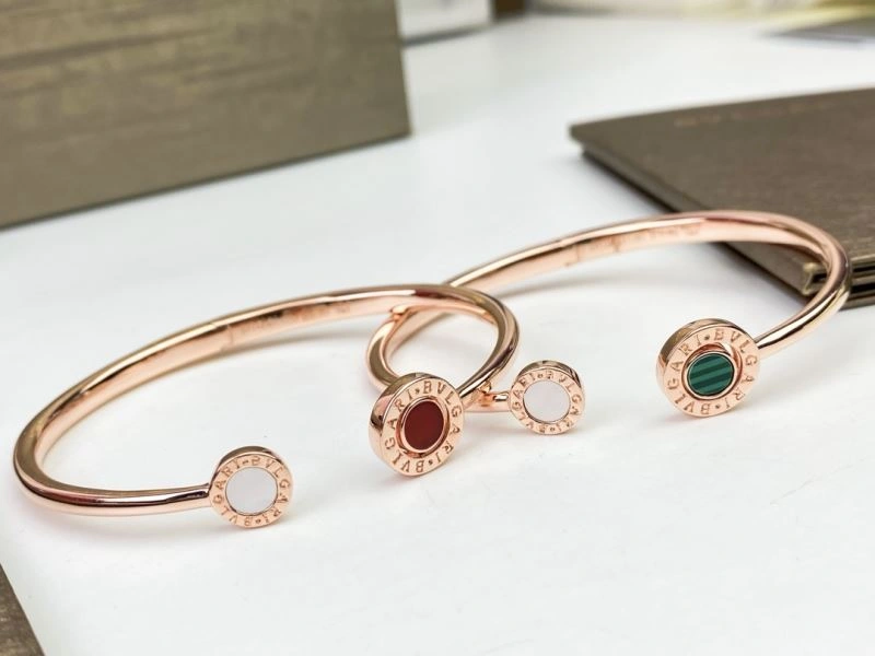 Bvlgari Bracelets Stylish 216506