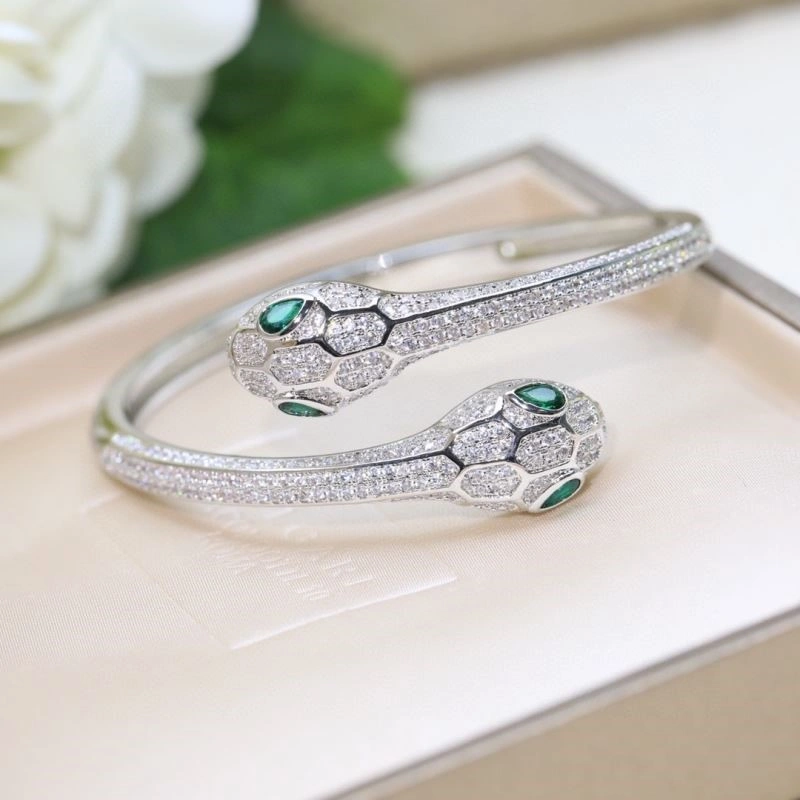 Versatile Bvlgari Bracelets 216465