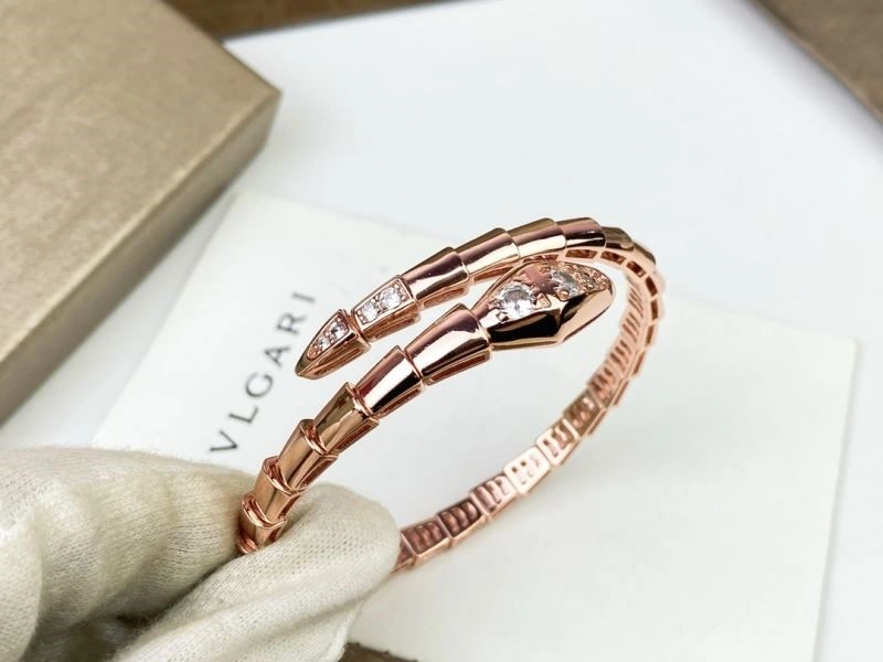Trendsetting Bvlgari Bracelets 216077